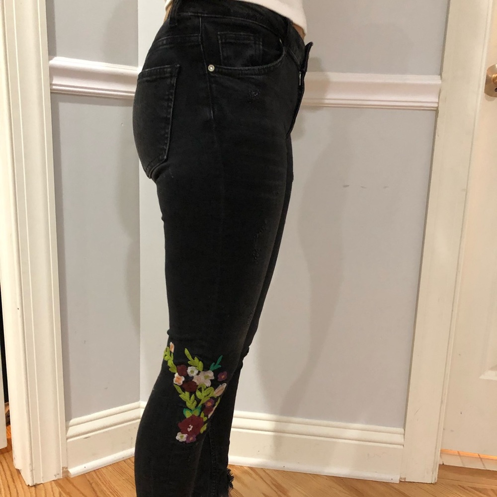 Zara Embroidered Skinny Jeans - Picture 3 of 5